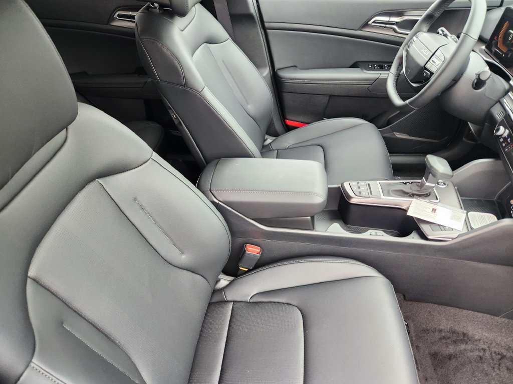 New 2026 Kia Sportage EX AWD/4WD image 13