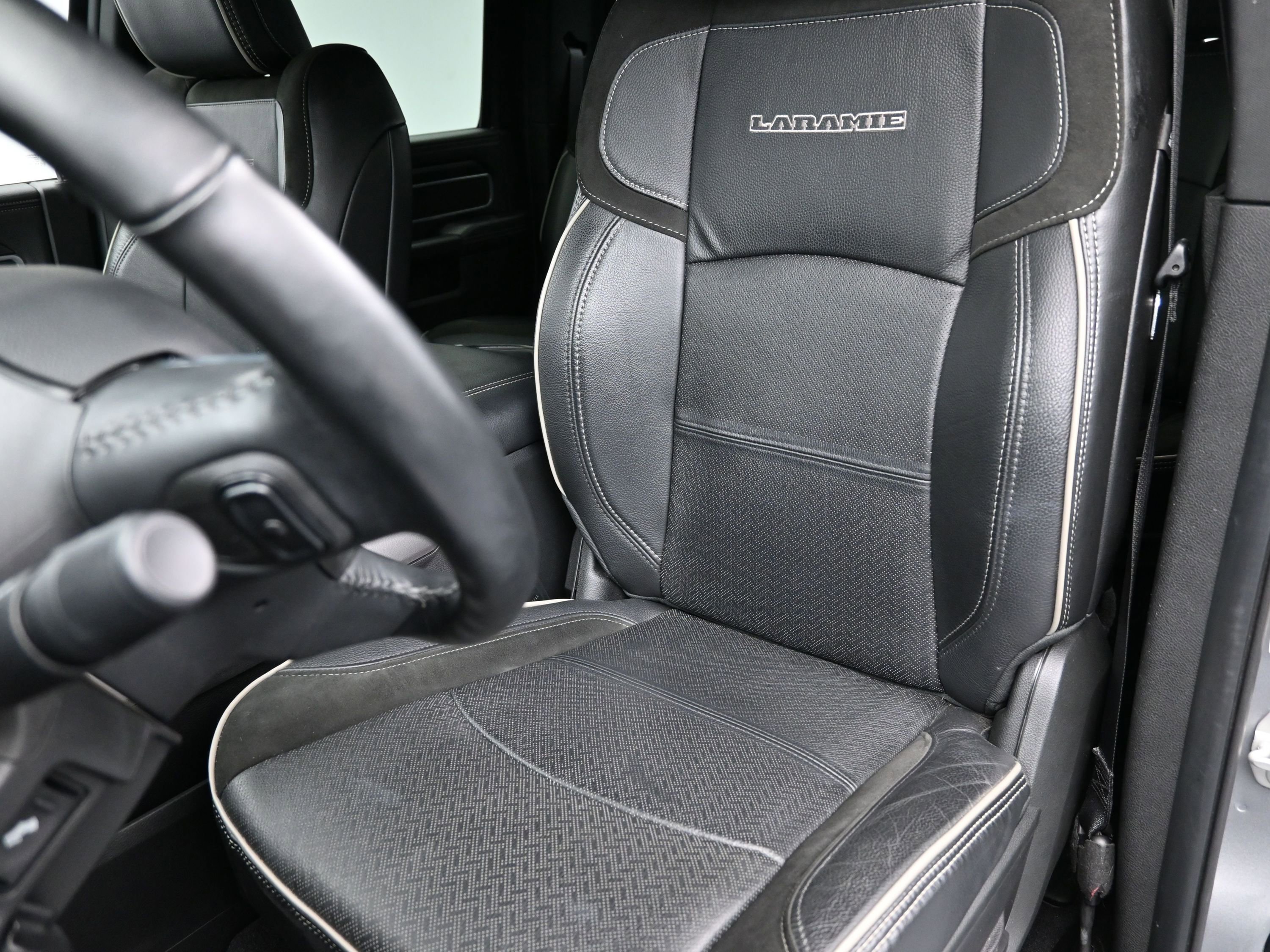 Used 2023 RAM 2500 Laramie AWD/4WD image 21