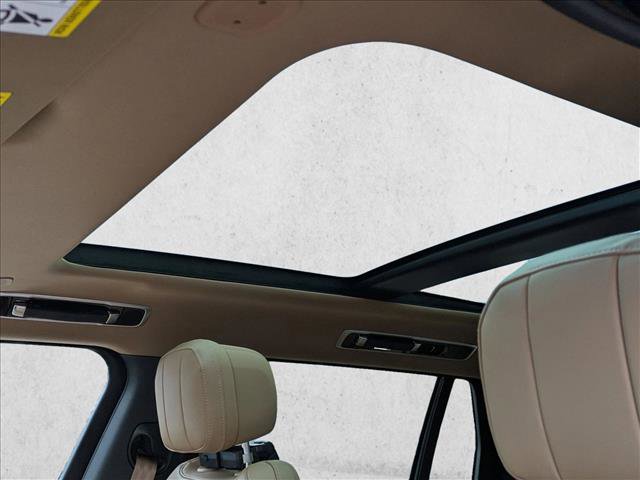 New 2026 Land Rover Range Rover Long Wheelbase SE image 14