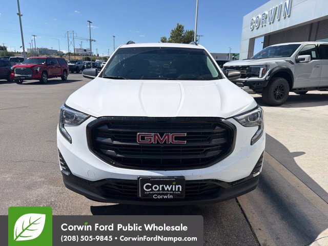 Used 2021 GMC Terrain SLE w/ Driver Convenience Package AWD/4WD image 2