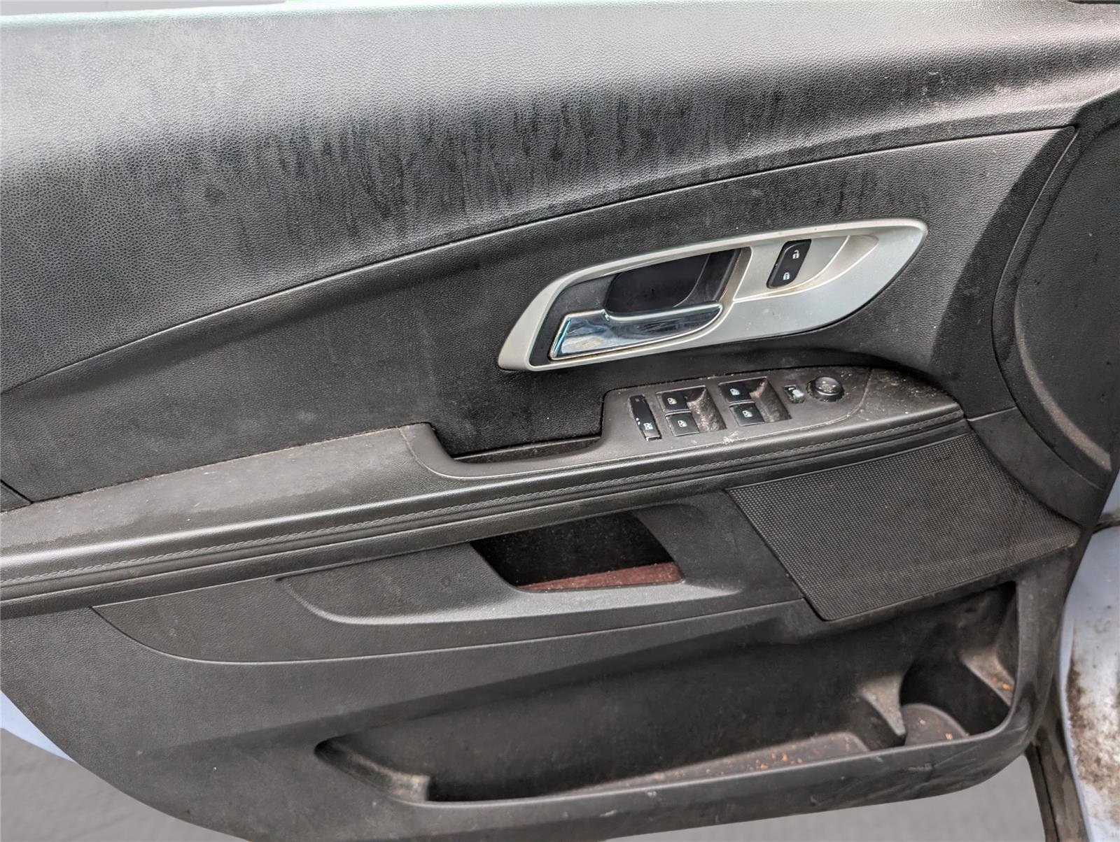 Used 2015 Chevrolet Equinox LS FWD image 12