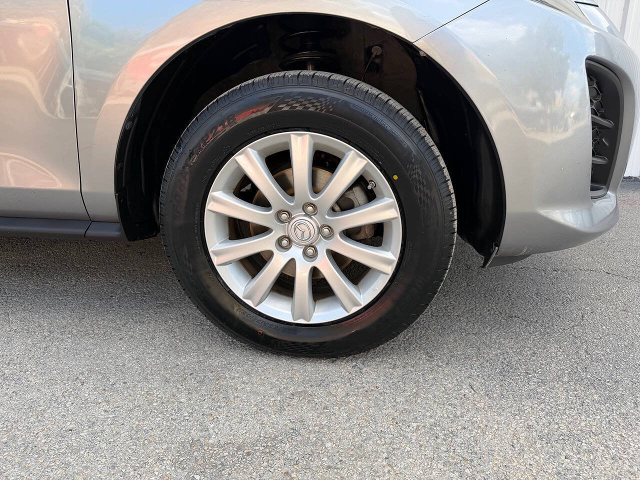 Used 2011 MAZDA CX-7 i SV FWD image 29