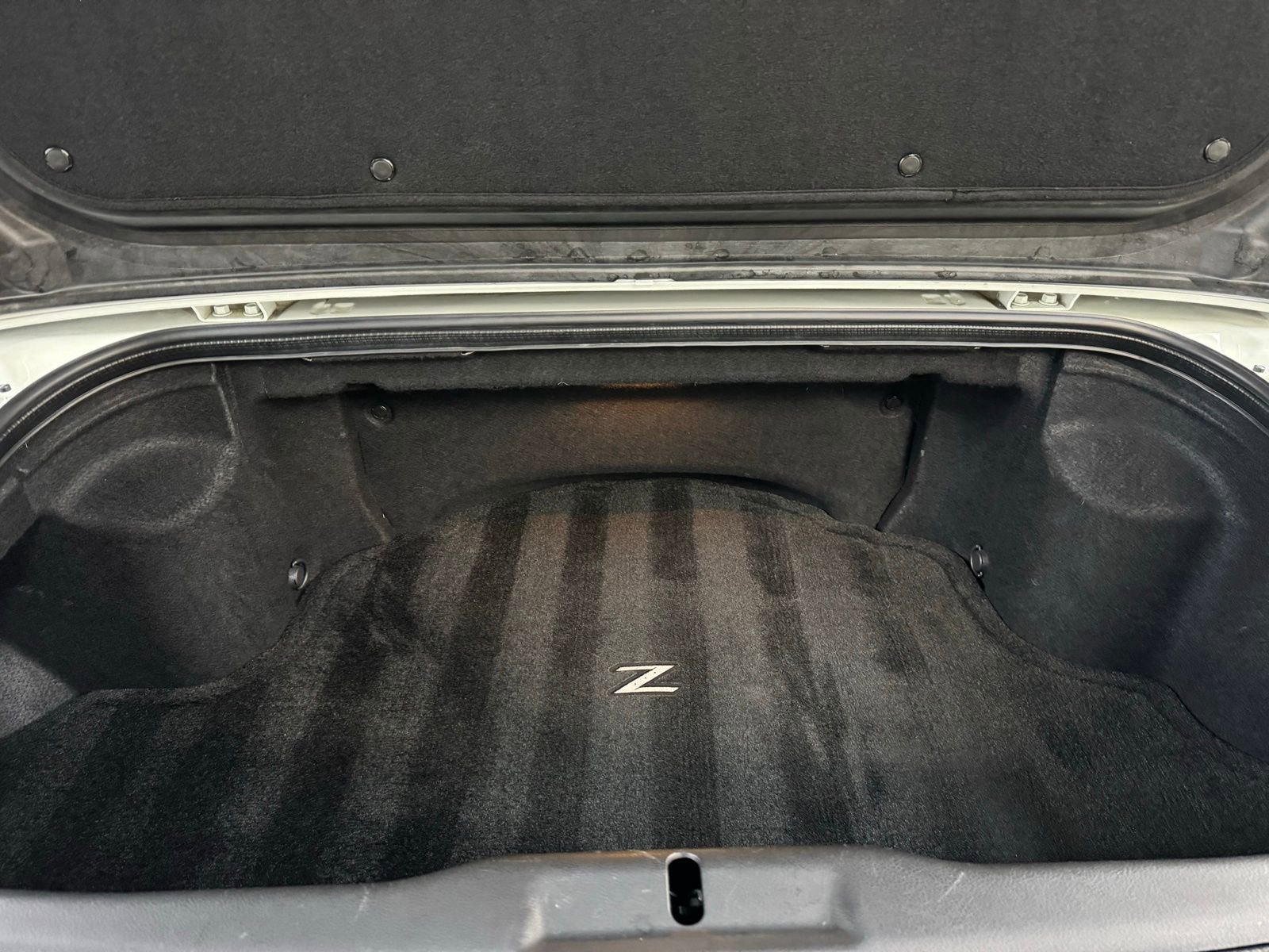 Used 2009 Nissan 350Z Touring image 21