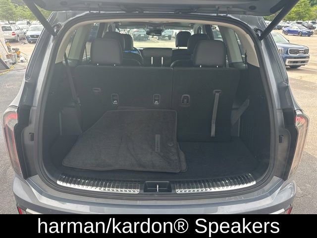 Used 2024 Kia Telluride SX w/ Towing Package FWD image 8