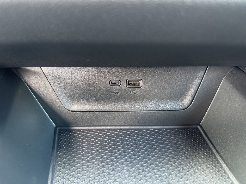 New 2026 Chevrolet Equinox LT w/ Convenience Package II image 41