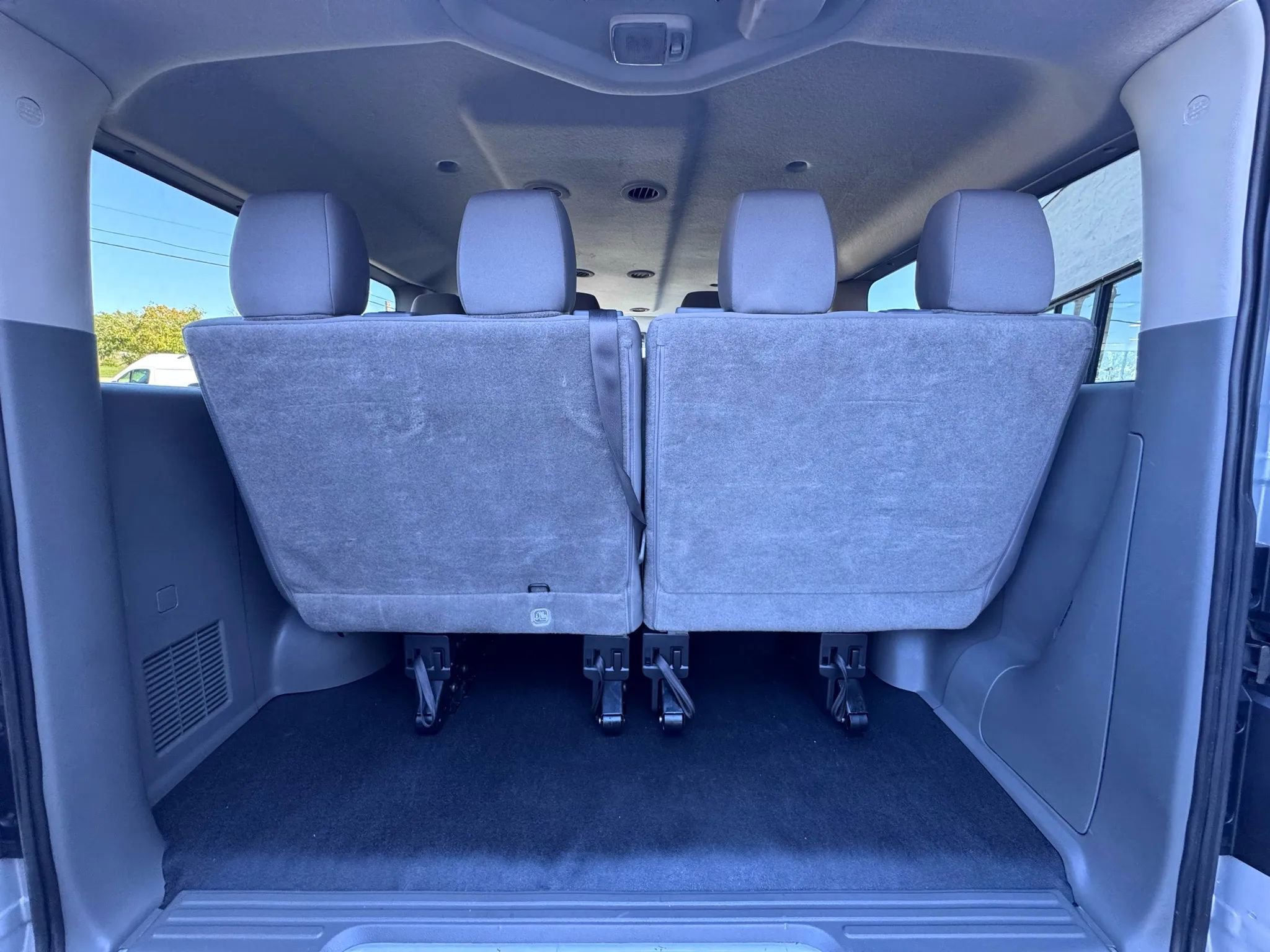 Used 2019 Nissan NV 3500 S image 17
