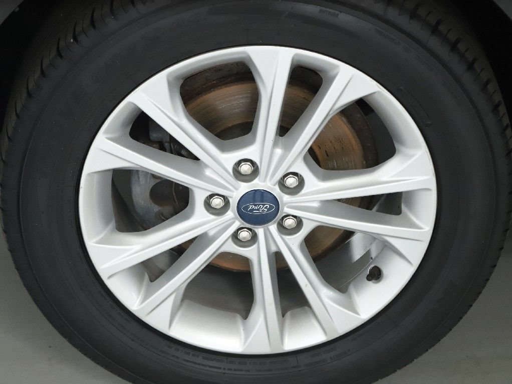 Used 2019 Ford Escape SE FWD image 36