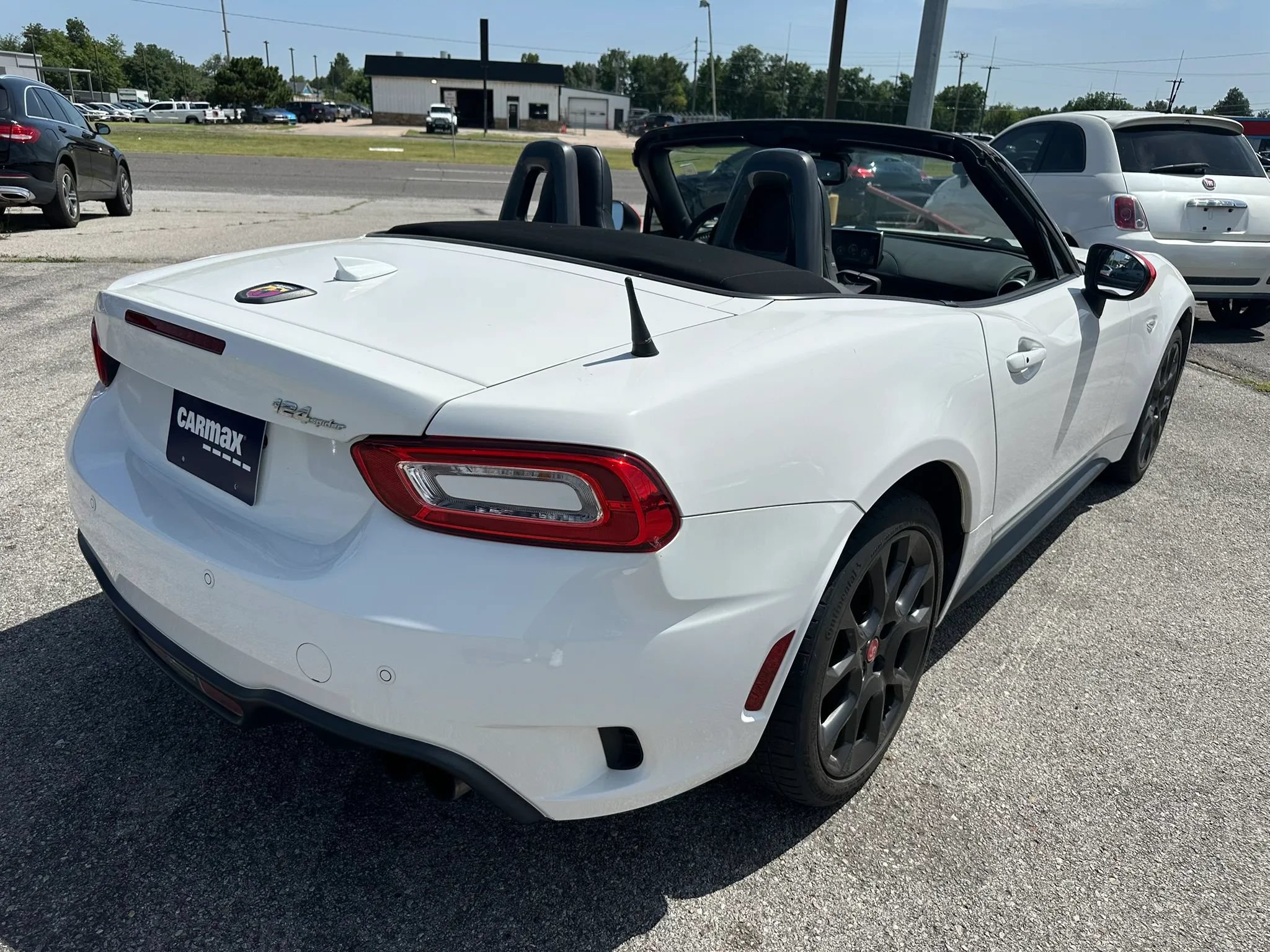 Used 2020 FIAT 124 Spider Abarth w/ Convenience Group RWD image 37