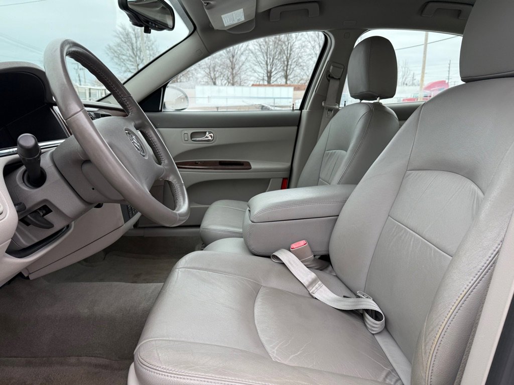 Used 2008 Buick LaCrosse CX image 9