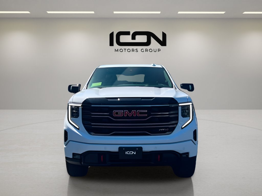 Used 2025 GMC Sierra 1500 AT4 w/ Technology Package AWD/4WD image 8