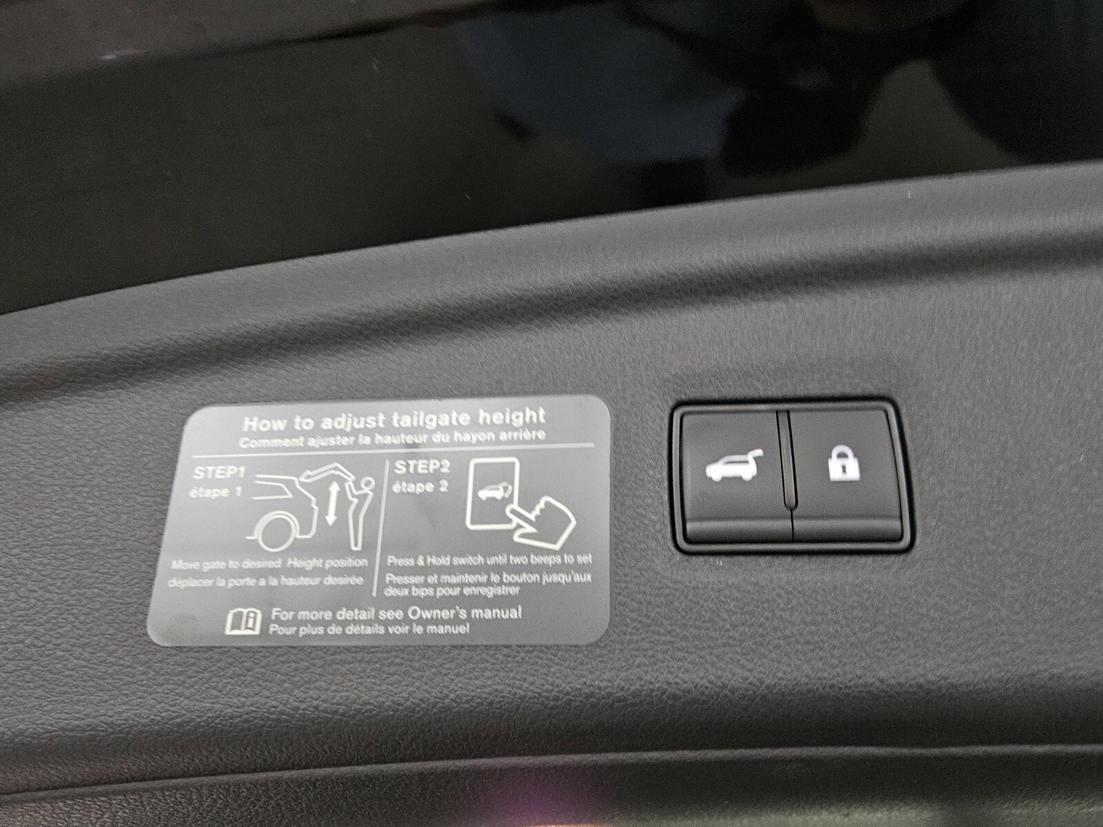 Certified 2025 INFINITI QX50 Luxe w/ Accent Package image 32