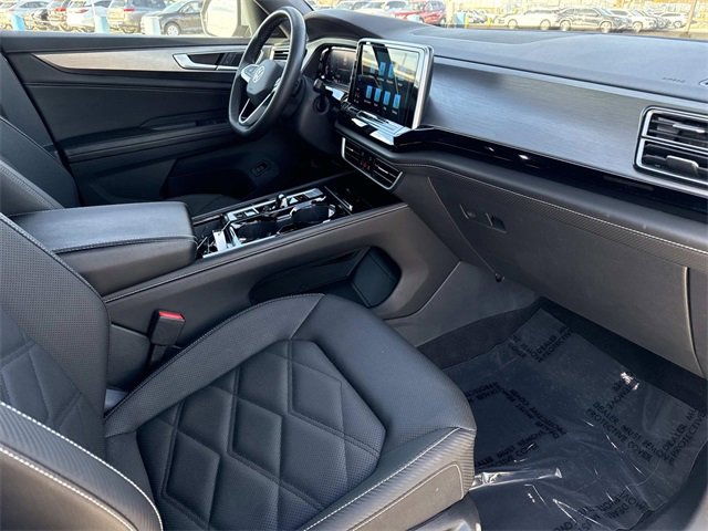 Certified 2024 Volkswagen Atlas Cross Sport SE image 16