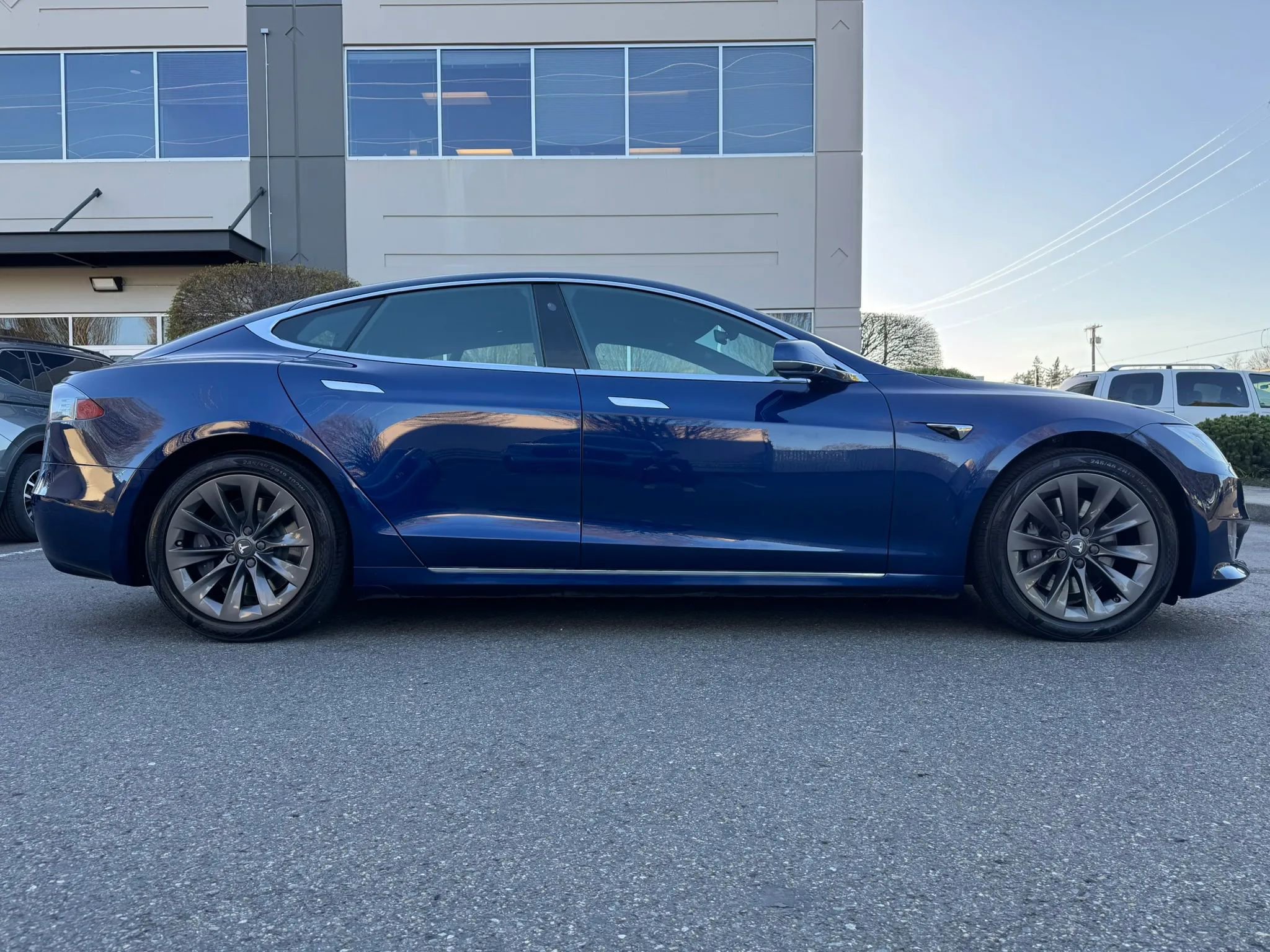 Used 2017 Tesla Model S 75D AWD/4WD image 12