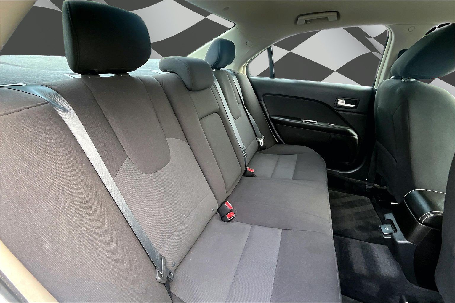 Used 2012 Ford Fusion Hybrid FWD image 26