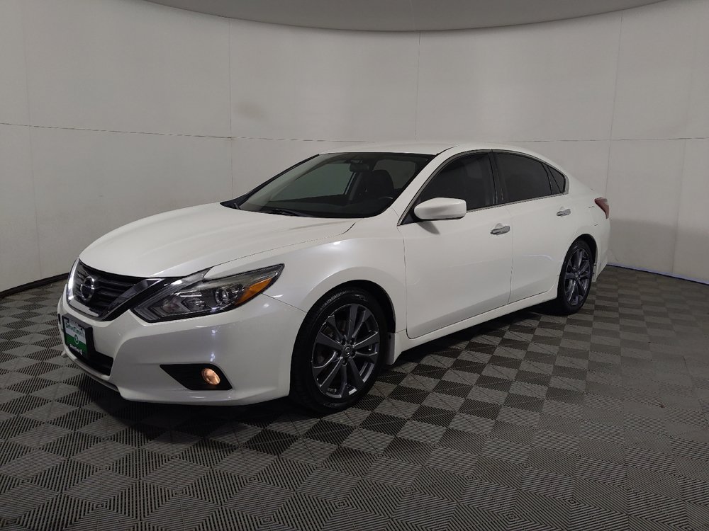 Used 2018 Nissan Altima 2.5 SR w/ SR Special Edition FWD image 2