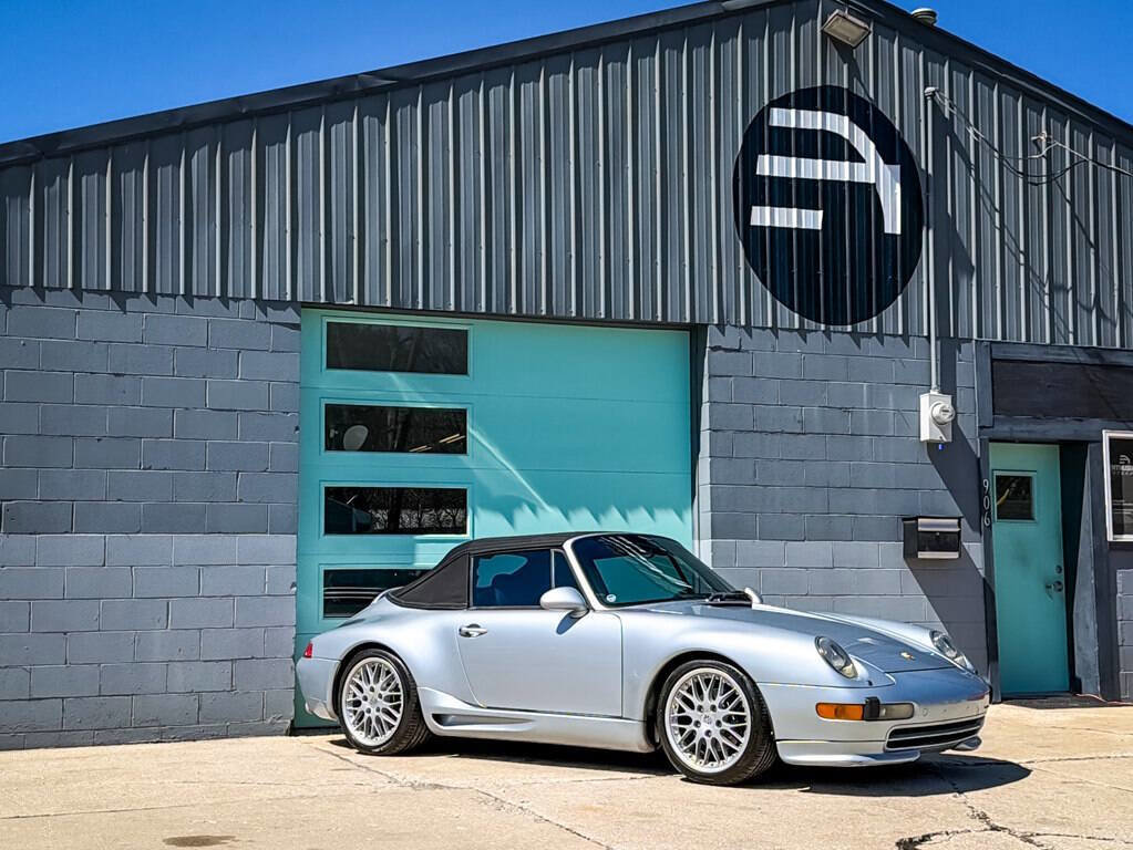 Used 1996 Porsche 911 Carrera RWD image 1