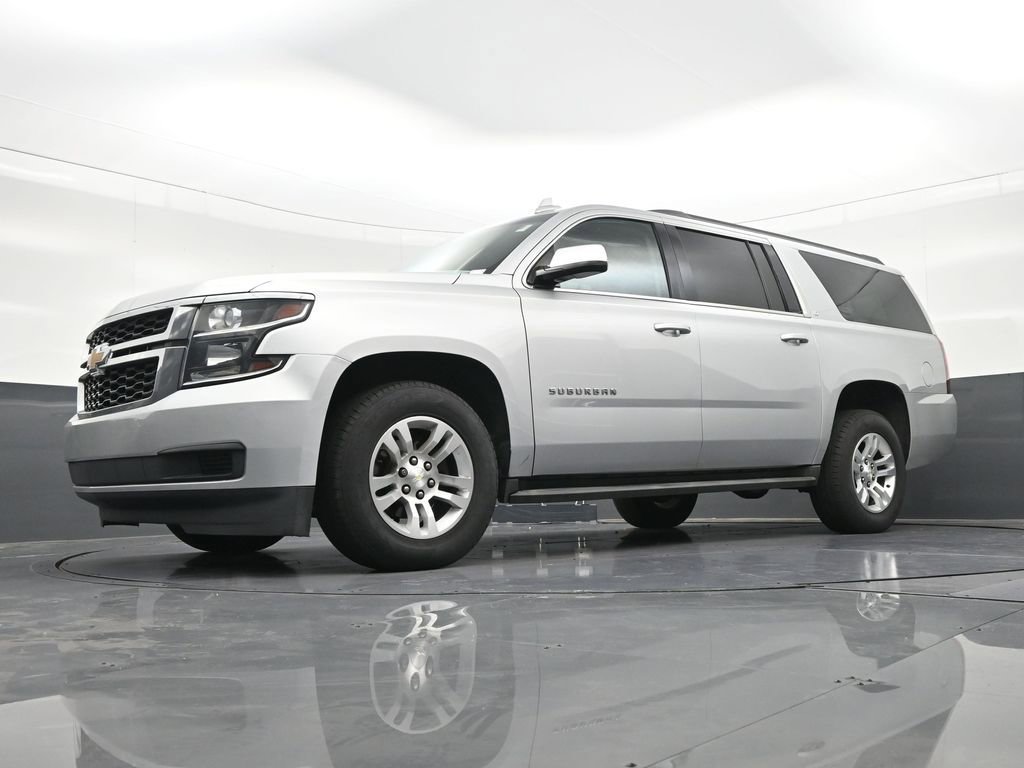 Used 2016 Chevrolet Suburban LT RWD image 24