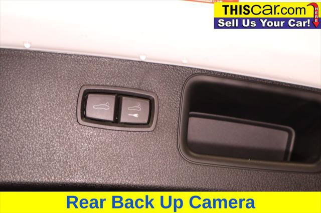 Used 2025 Porsche Macan Turbo AWD/4WD image 30