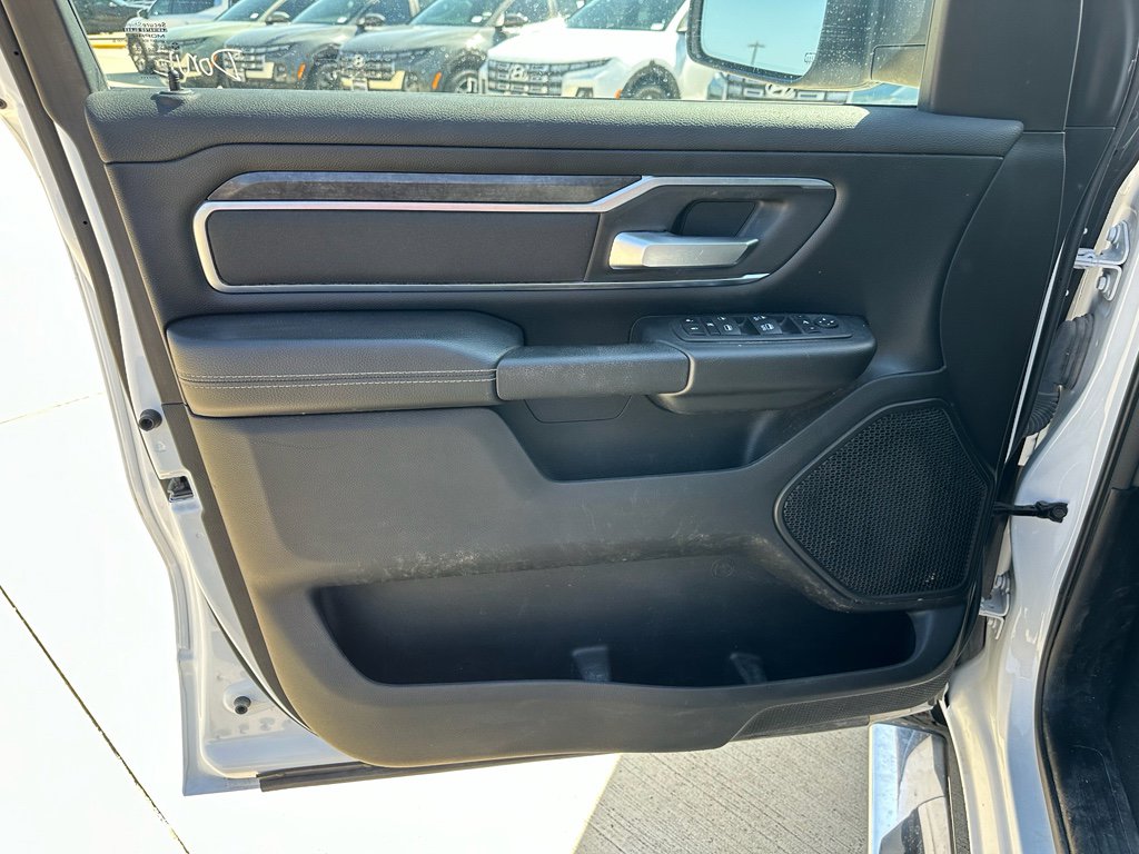 Used 2024 RAM 1500 Lone Star image 9