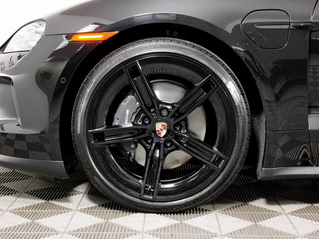 Certified 2026 Porsche Taycan AWD/4WD image 41