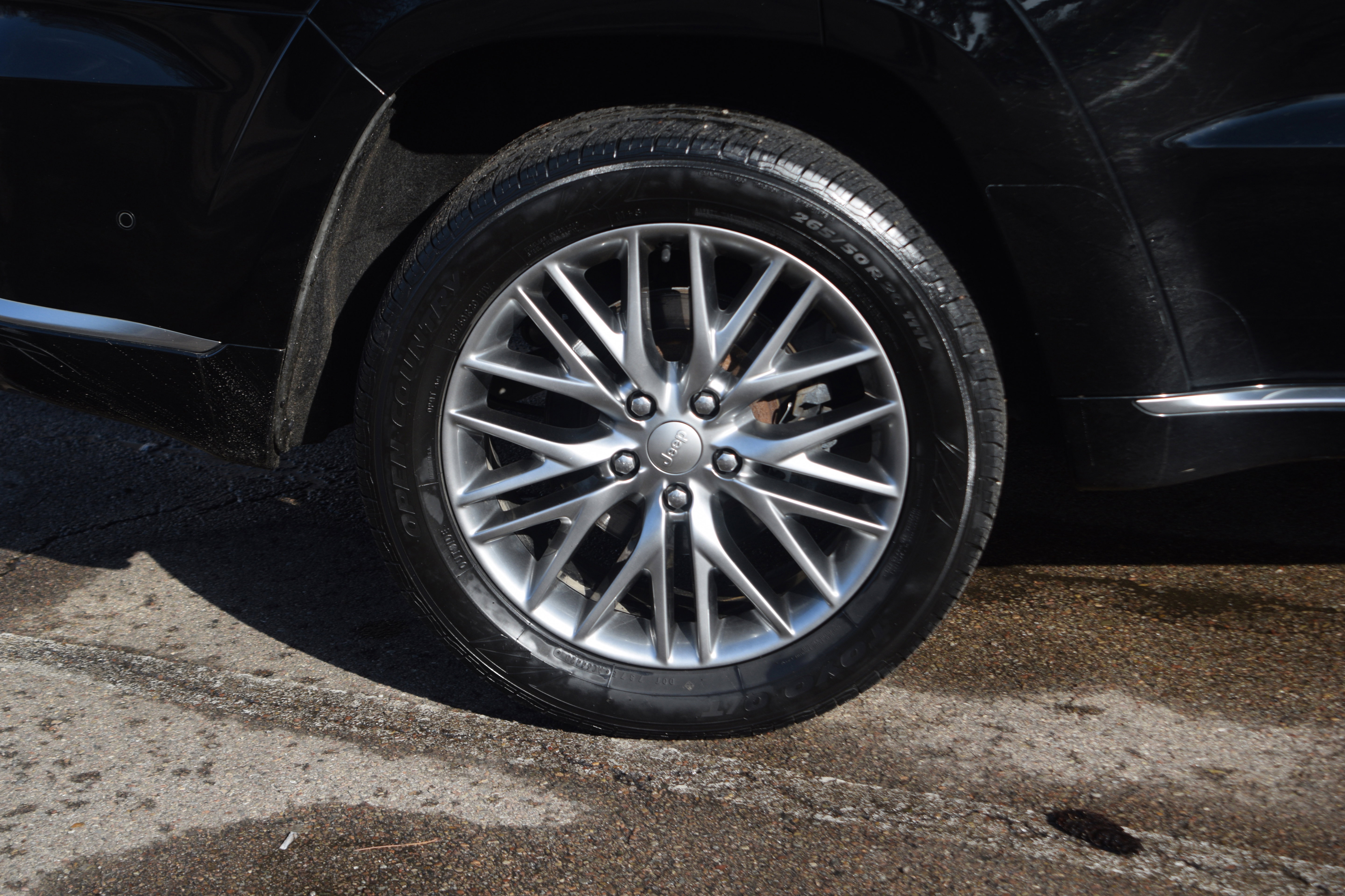 Used 2018 Jeep Grand Cherokee Summit w/ Platinum Series Group image 31