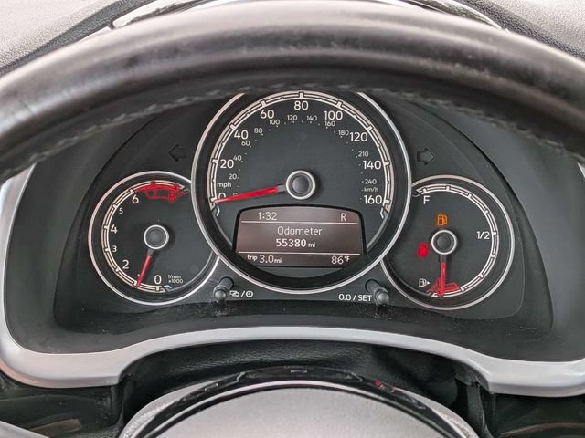 Used 2019 Volkswagen Beetle 2.0T S FWD image 25