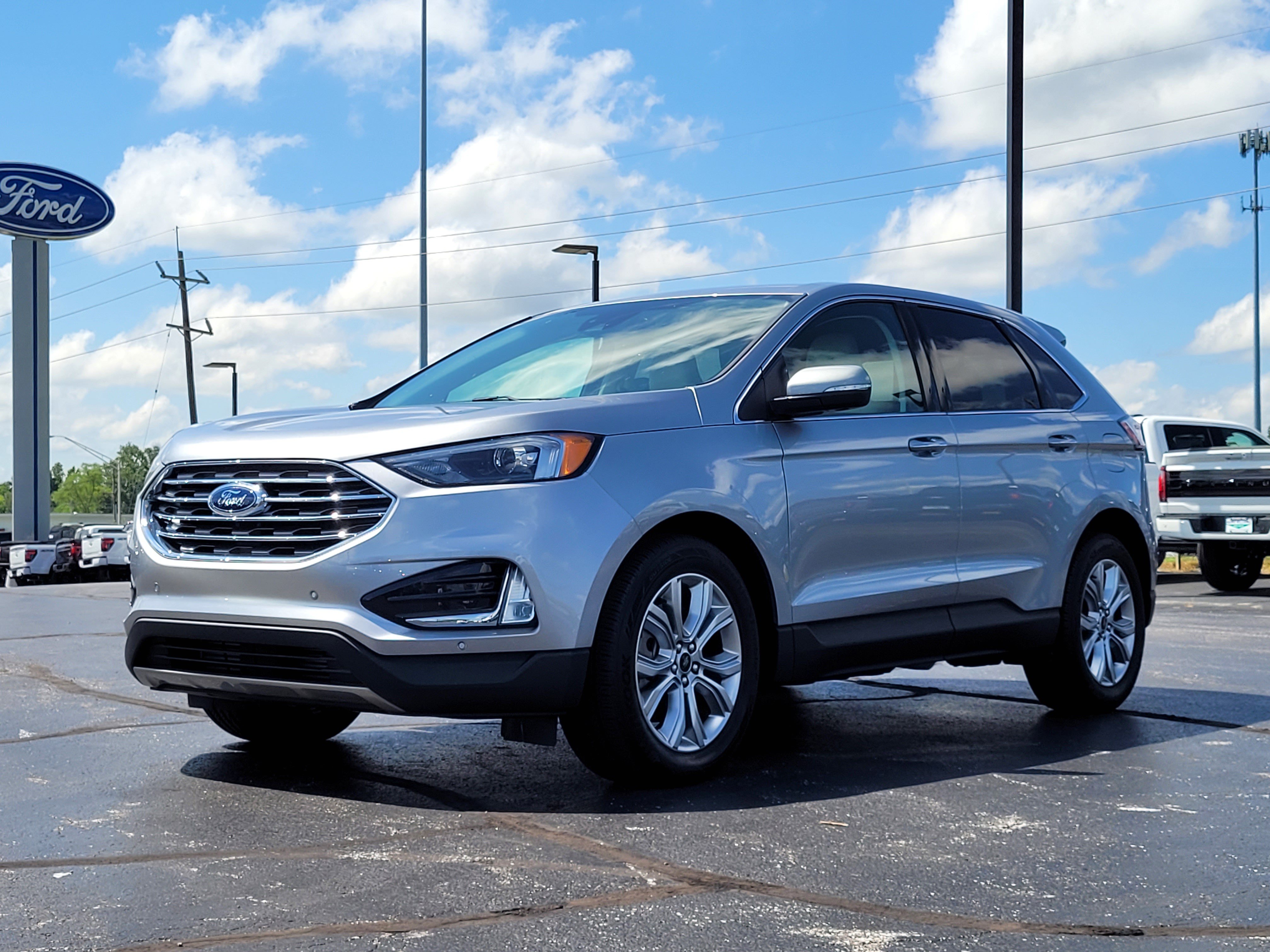 Used 2024 Ford Edge Titanium AWD/4WD image 8