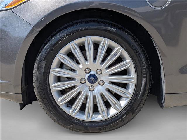 Used 2016 Ford Fusion Energi SE FWD image 25