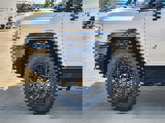 New 2026 GMC Hummer EV SUV image 8