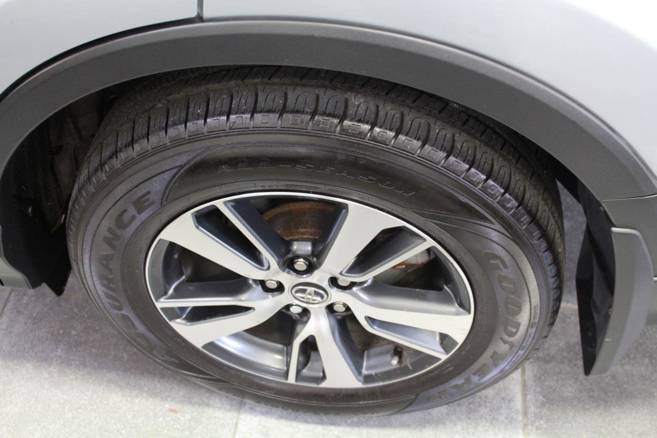 Used 2017 Toyota RAV4 XLE w/ Protection Package image 31