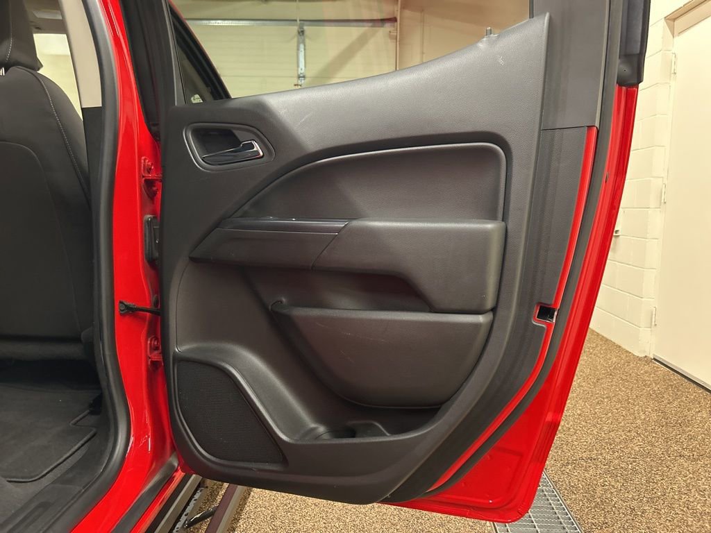 Used 2020 Chevrolet Colorado LT AWD/4WD image 15