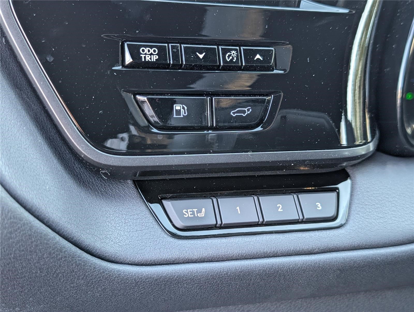 New 2026 Lexus TX 500h AWD image 22