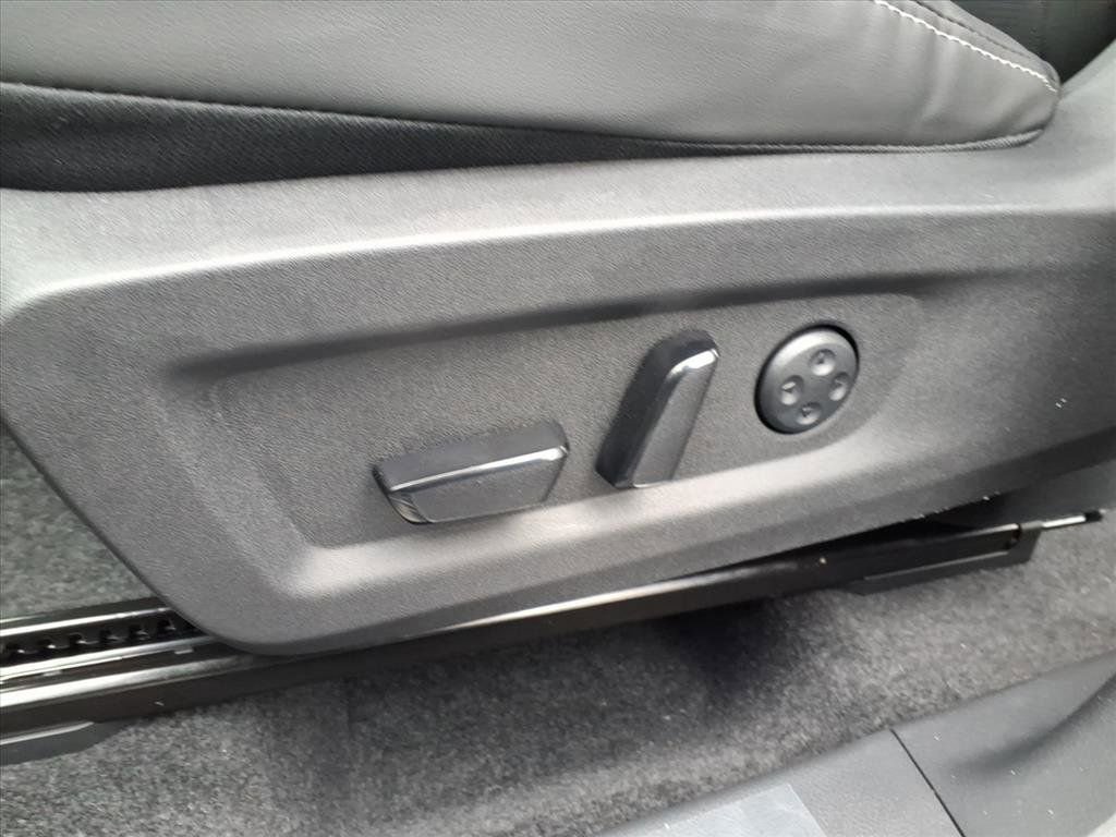 New 2026 Nissan Murano Platinum image 25