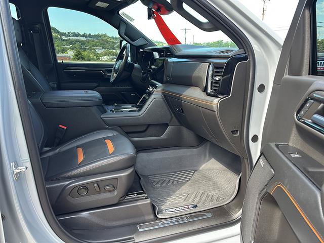 Used 2024 GMC Sierra 2500 AT4 w/ AT4 Premium Plus Package AWD/4WD image 20