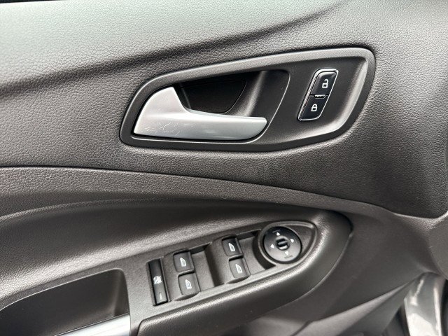 Used 2015 Ford Escape SE w/ Equipment Group 201A image 15