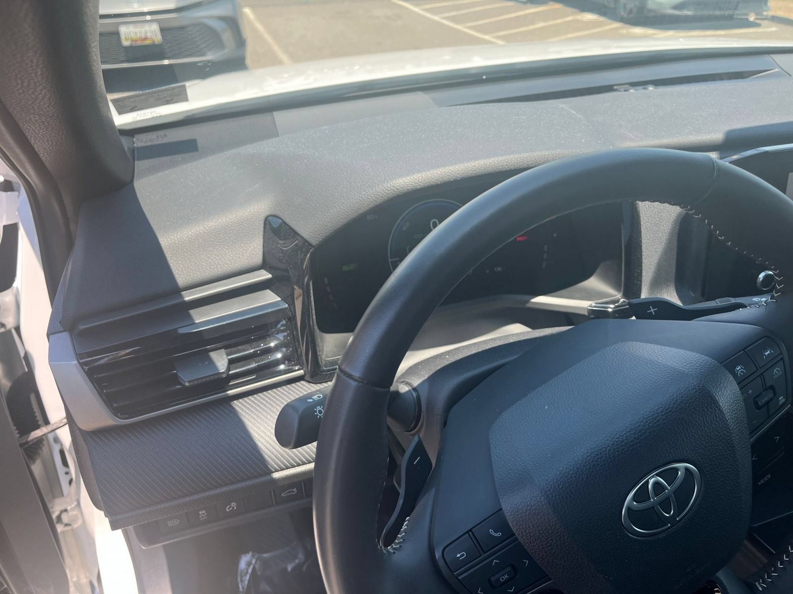 Used 2025 Toyota Camry SE FWD image 34