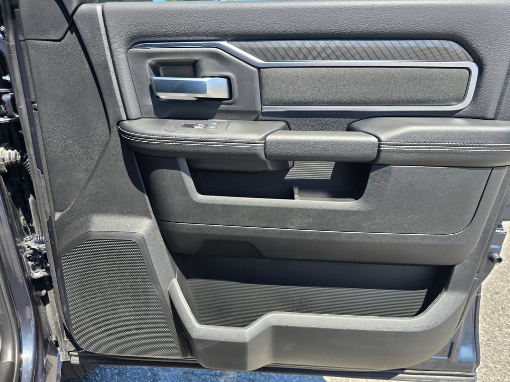 New 2026 RAM 3500 Big Horn AWD/4WD image 37