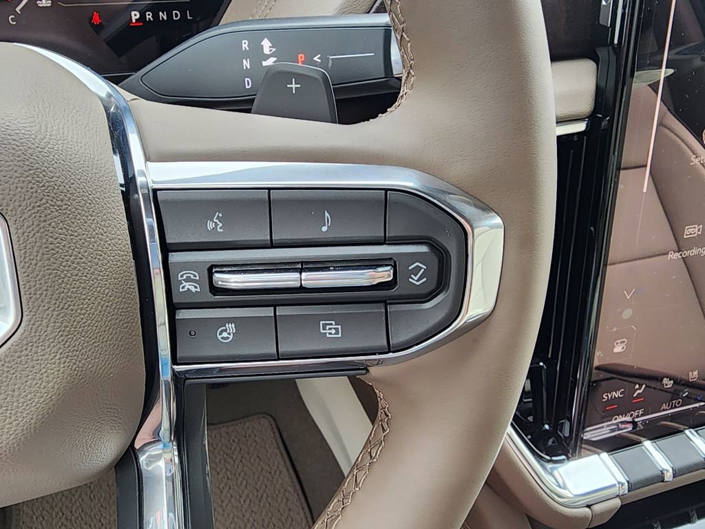 New 2026 GMC Yukon Denali w/ Denali Reserve Package AWD/4WD image 23