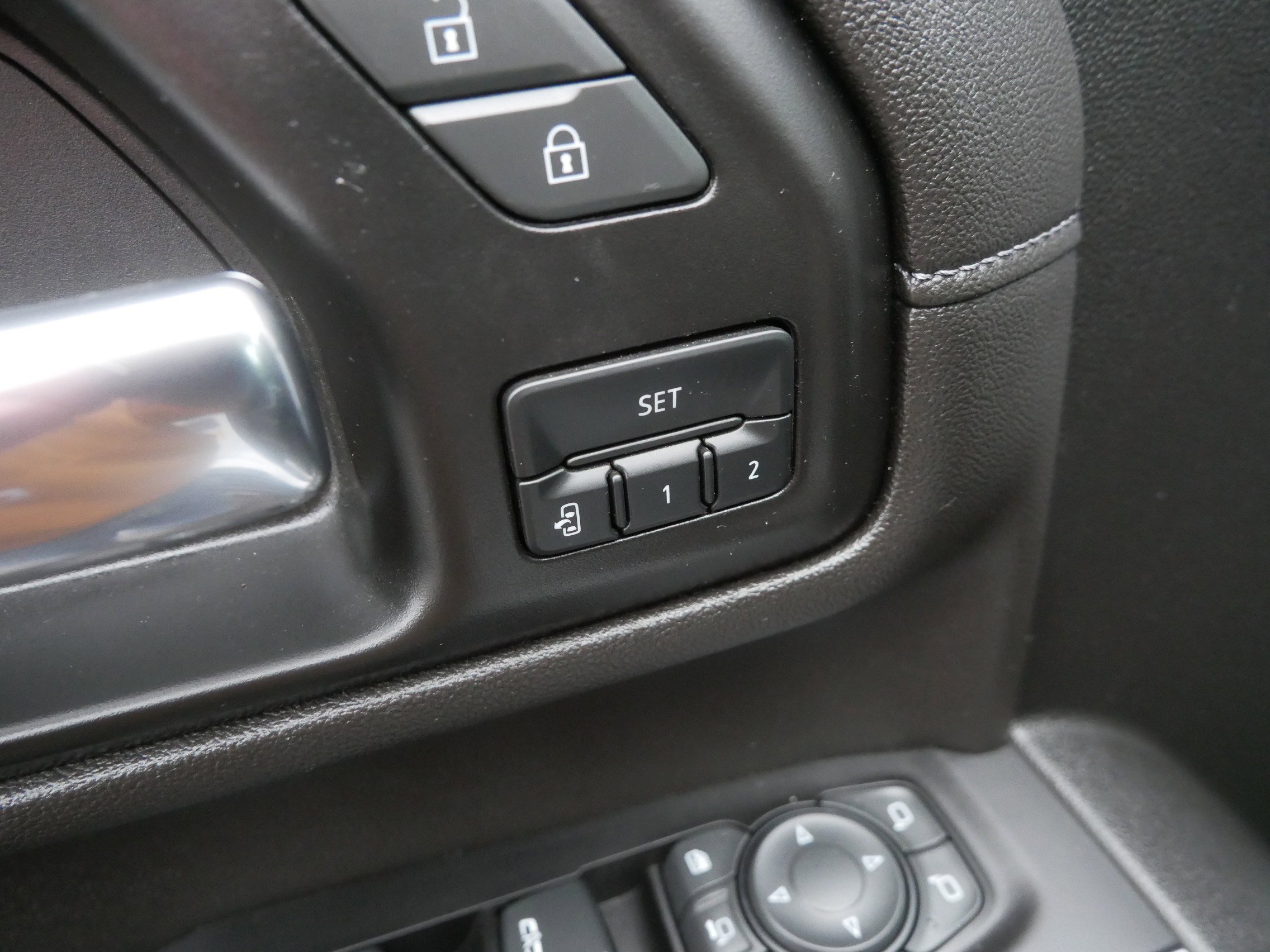 Used 2022 Chevrolet Silverado 3500 High Country w/ Z71 Off-Road Package image 23