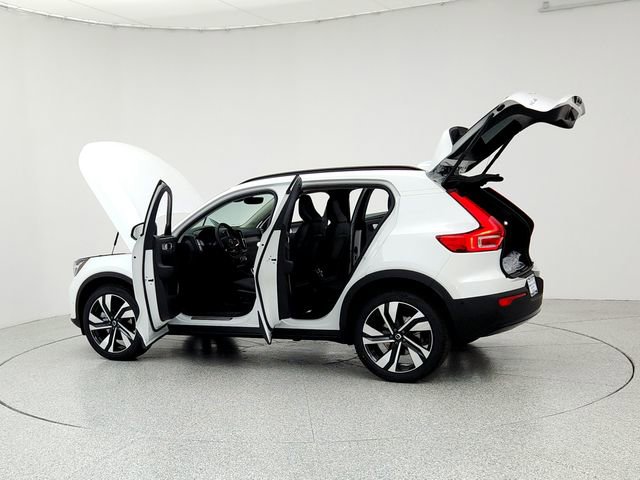 New 2026 Volvo XC40 B5 Ultra w/ Climate Package image 12