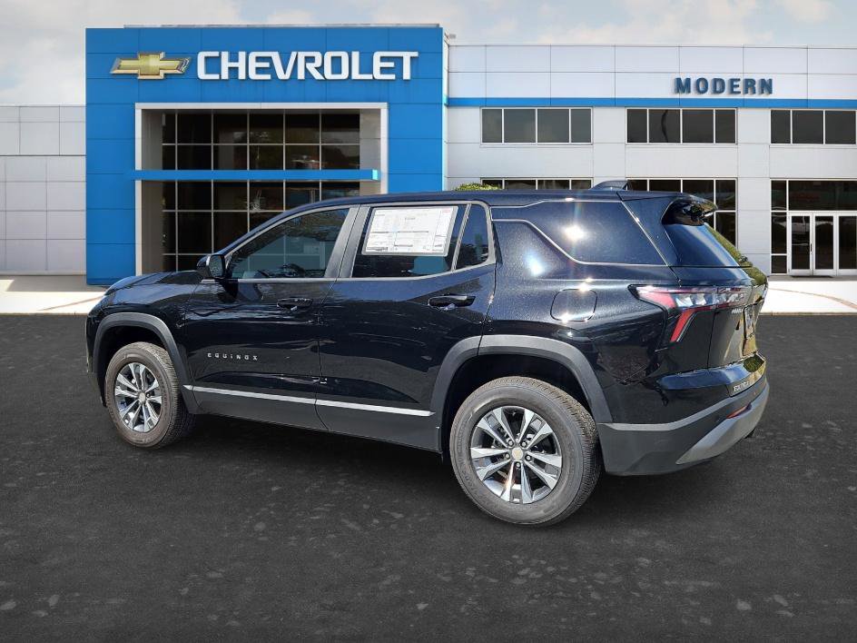 New 2026 Chevrolet Equinox LT w/ Safety and Technology Package image 3