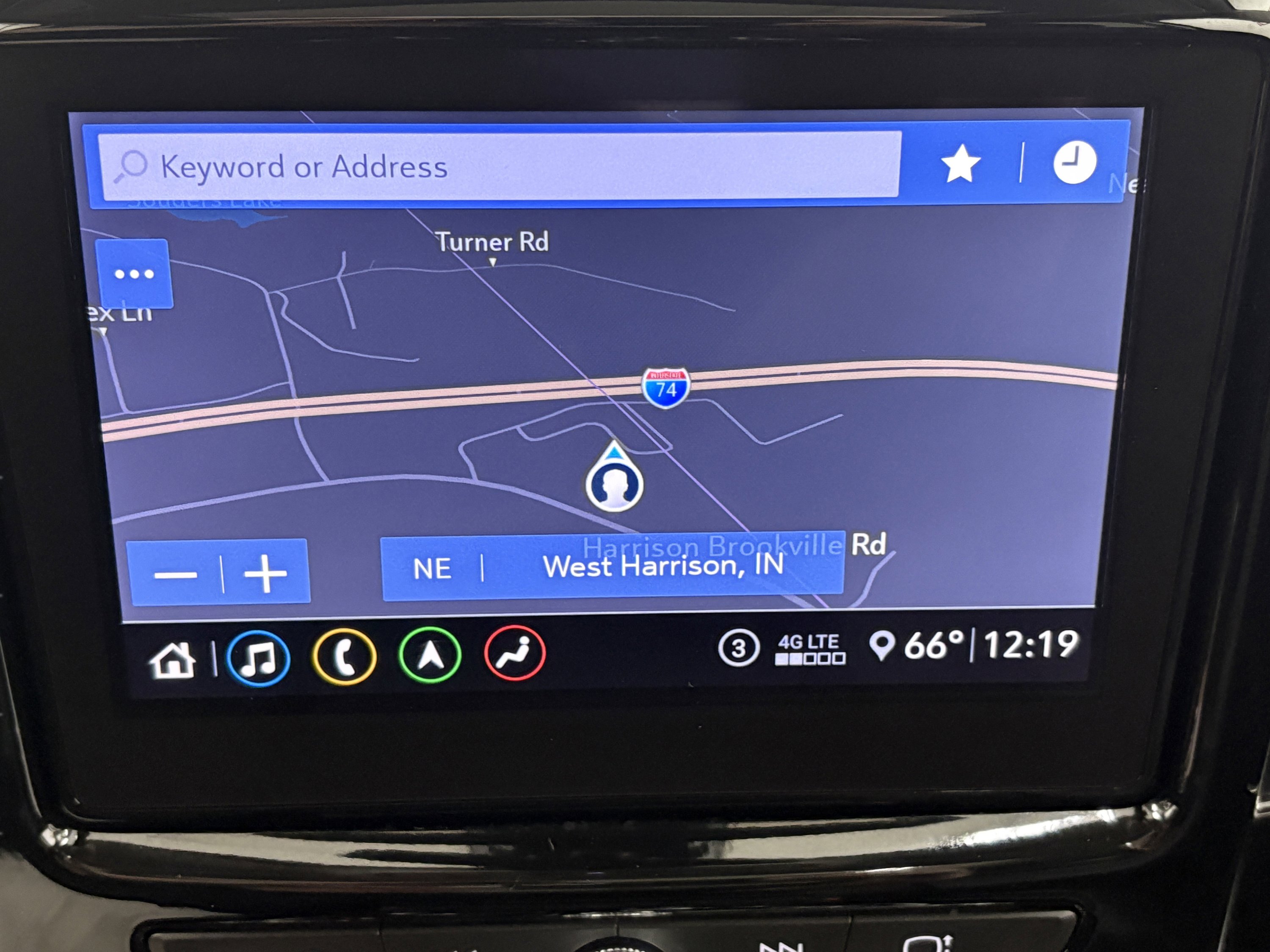Used 2020 Chevrolet Traverse Premier image 17