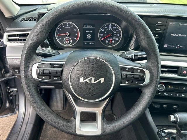 Used 2024 Kia K5 LXS FWD image 16