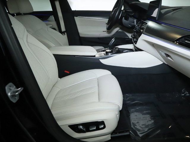 Certified 2023 BMW 540i xDrive w/ Executive Package image 36
