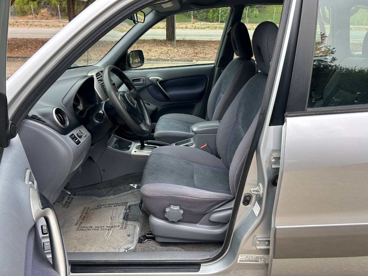Used 2003 Toyota RAV4 2WD image 26
