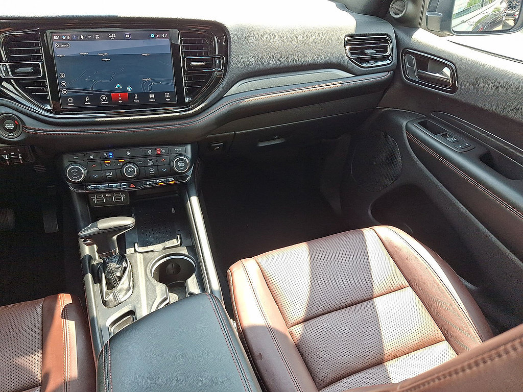 Used 2025 Dodge Durango GT AWD/4WD image 11