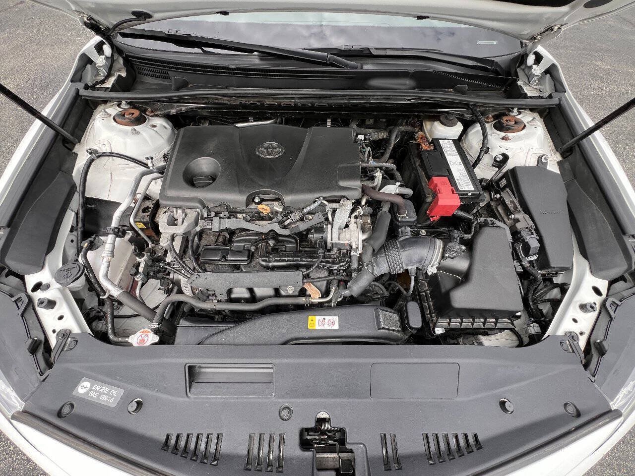 Used 2019 Toyota Camry SE FWD image 28