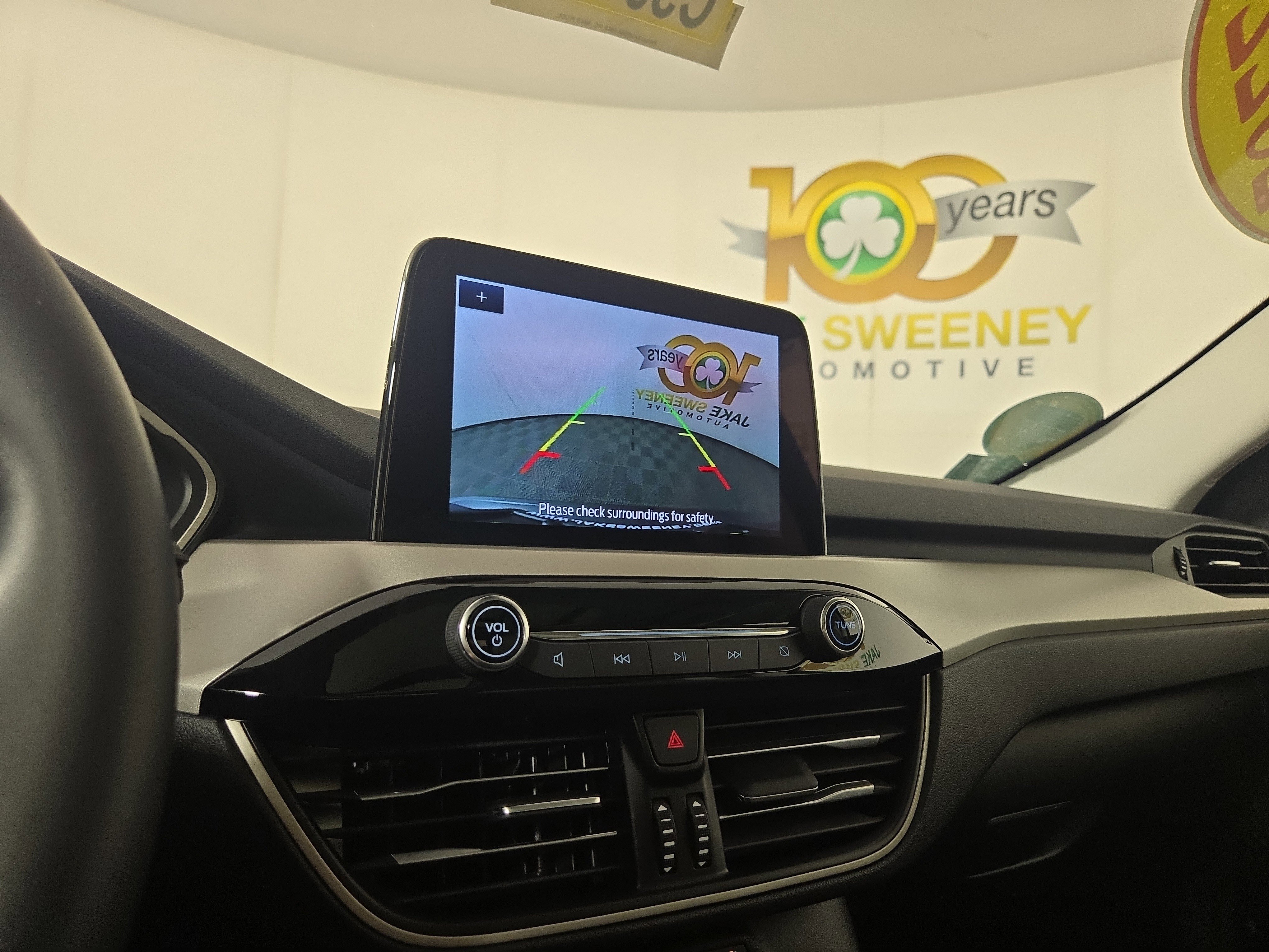 Used 2022 Ford Escape SE w/ Cold Weather Package image 21