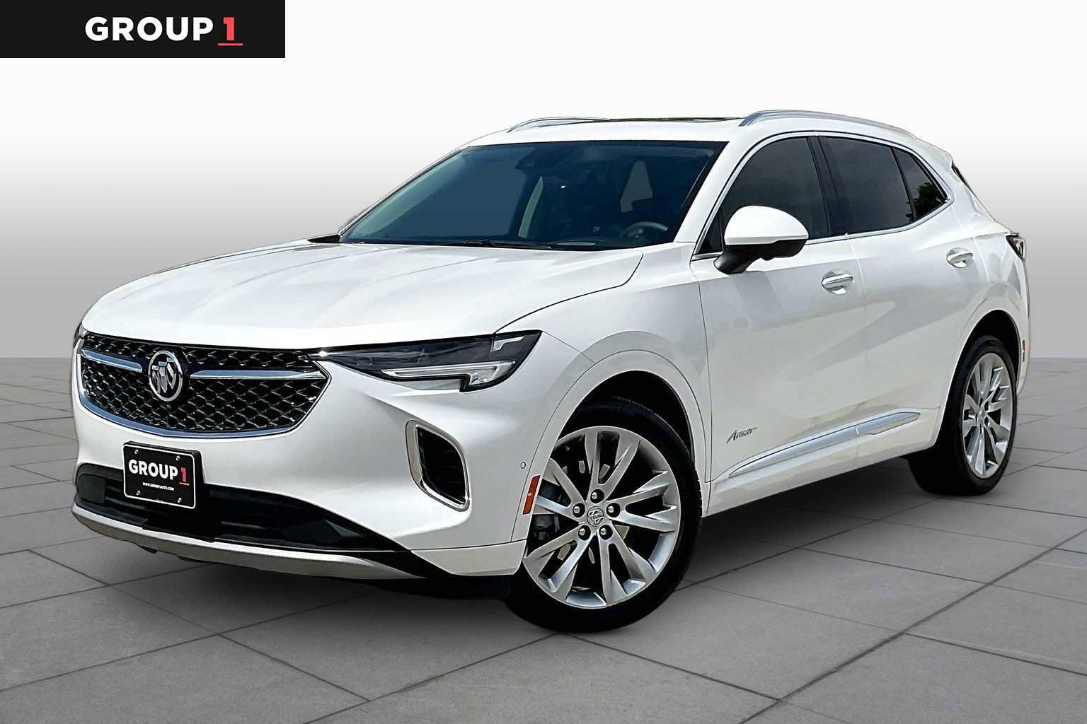 Used 2023 Buick Envision Avenir image 1