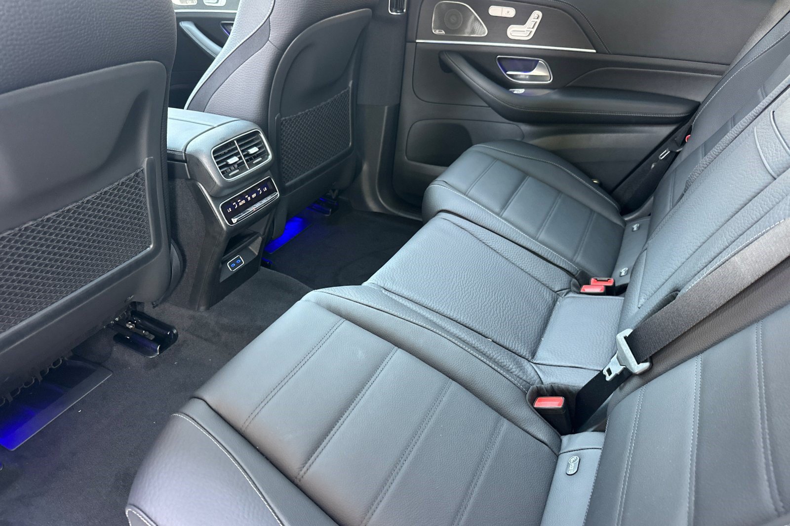 New 2026 Mercedes-Benz GLS 580 4MATIC image 27